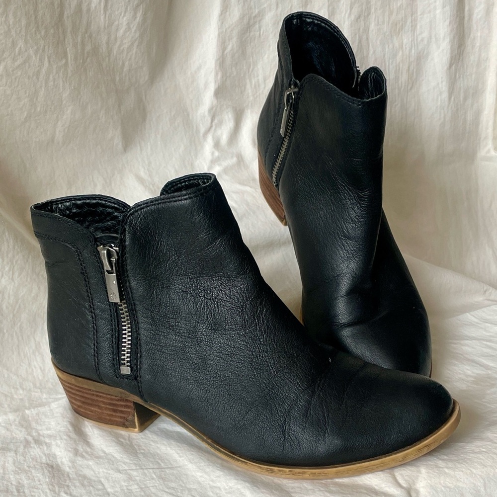 Black Leather, Dual Zipper Lucky Brand Booties. 7.5